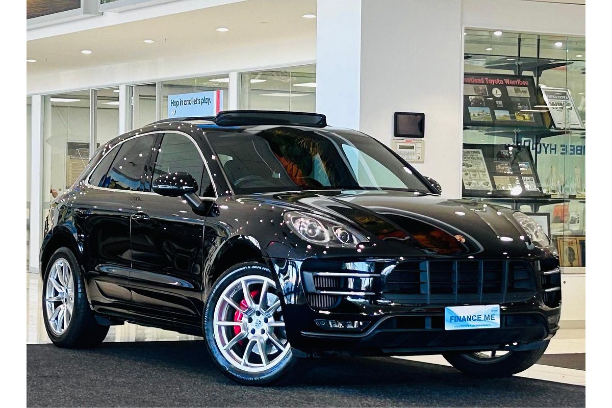 2015 Porsche Macan Turbo 95B