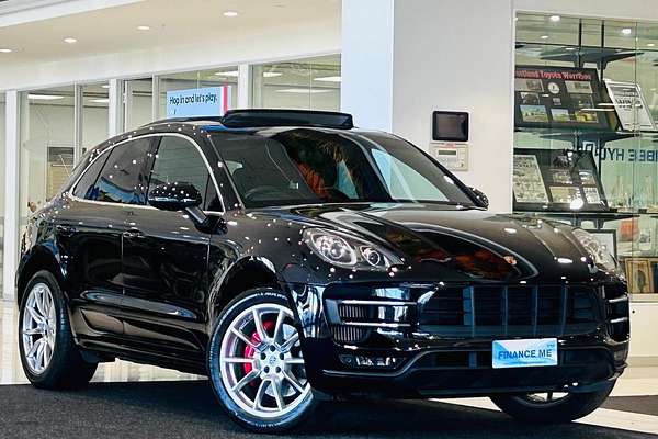 2015 Porsche Macan Turbo 95B