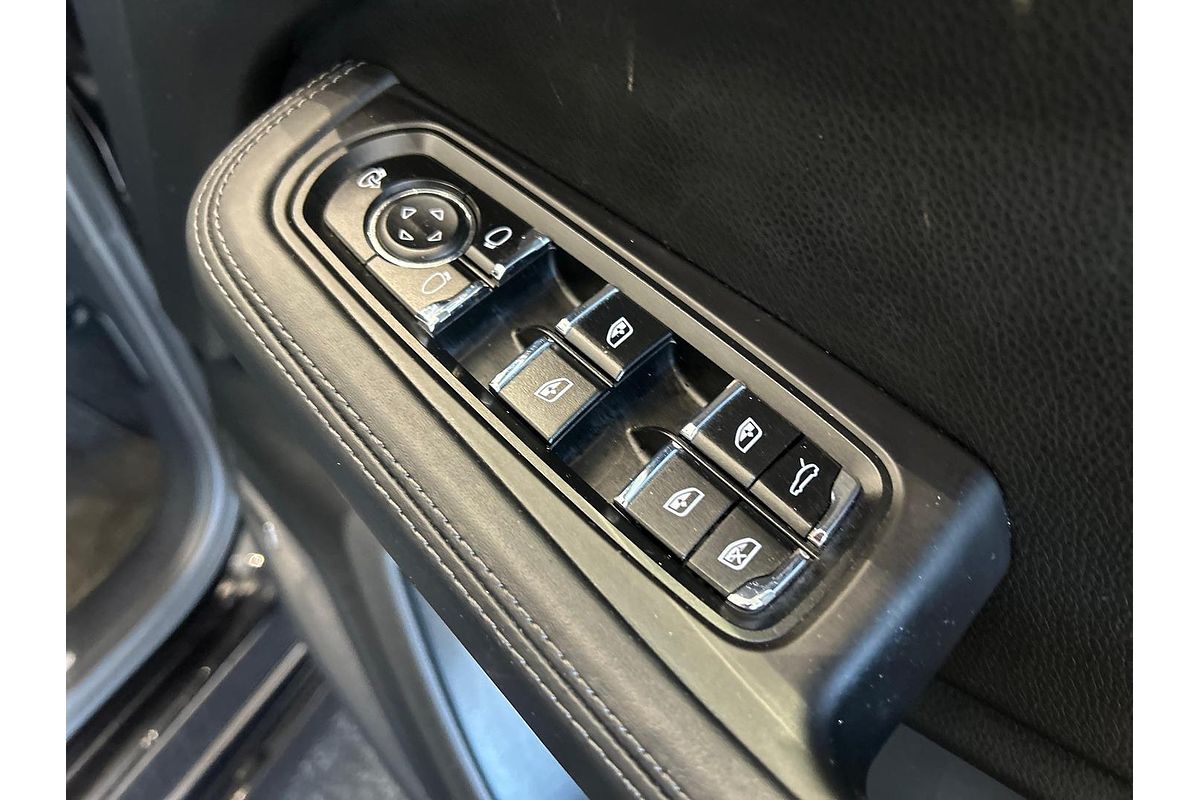 2015 Porsche Macan Turbo 95B