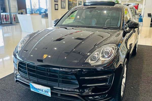 2015 Porsche Macan Turbo 95B
