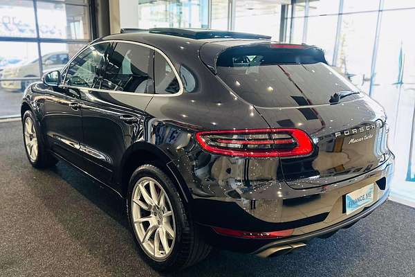 2015 Porsche Macan Turbo 95B
