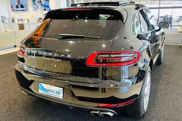 2015 Porsche Macan Turbo 95B