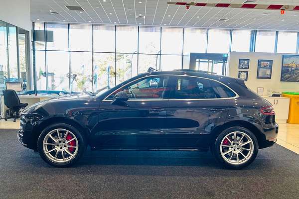 2015 Porsche Macan Turbo 95B