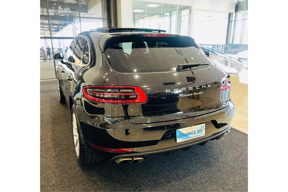 2015 Porsche Macan Turbo 95B