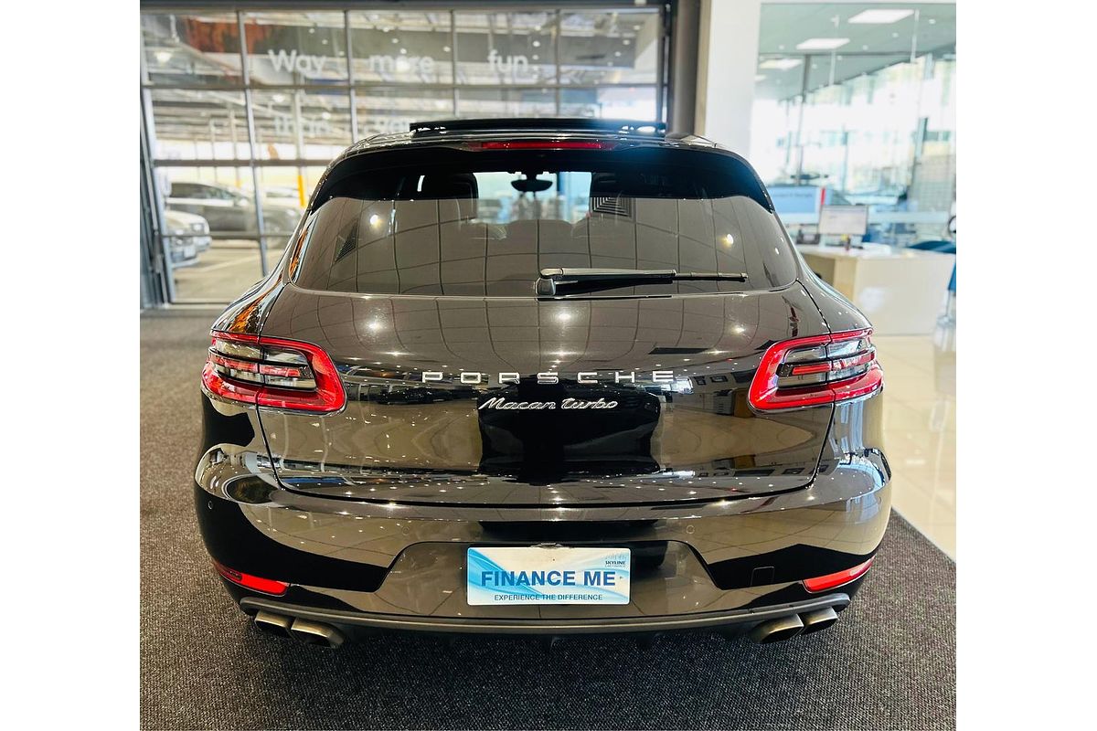 2015 Porsche Macan Turbo 95B