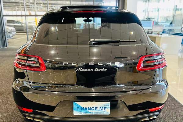 2015 Porsche Macan Turbo 95B