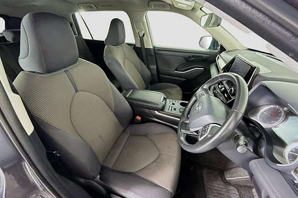 2023 Toyota Kluger GX