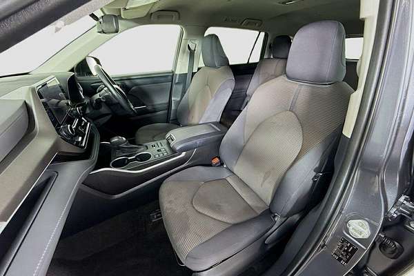 2023 Toyota Kluger GX