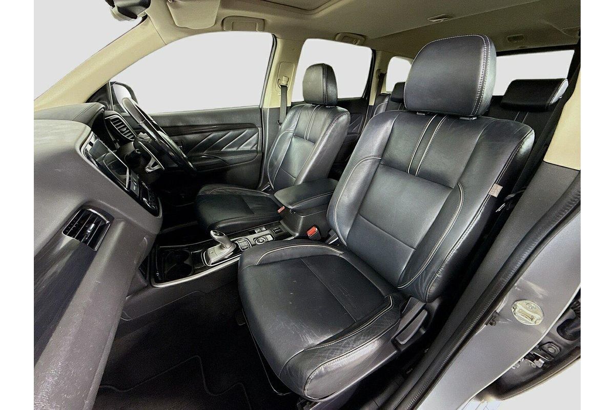 2018 Mitsubishi Outlander PHEV Exceed ZK
