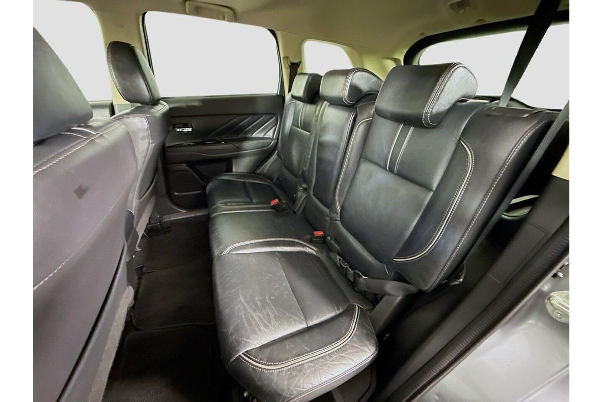 2018 Mitsubishi Outlander PHEV Exceed ZK