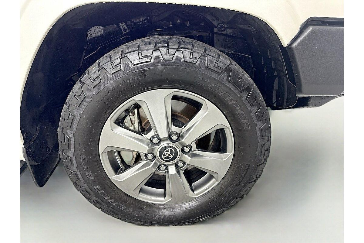 2022 Toyota Landcruiser VX FJA300R