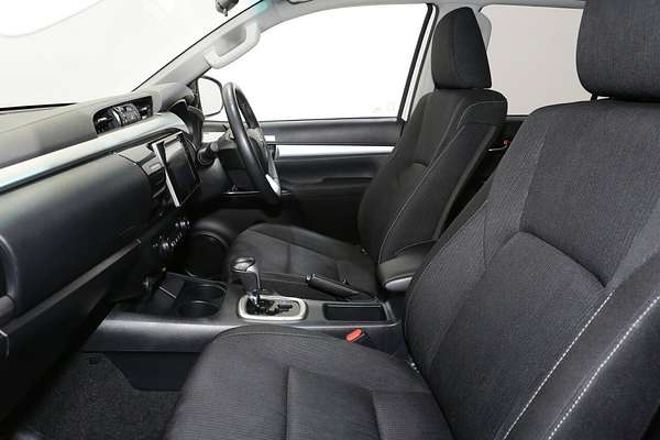 2020 Toyota Hilux SR5 GUN126R 4X4
