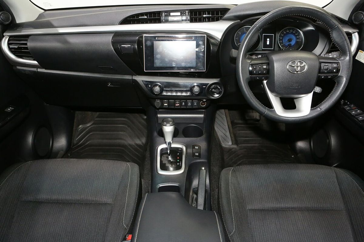 2020 Toyota Hilux SR5 GUN126R 4X4