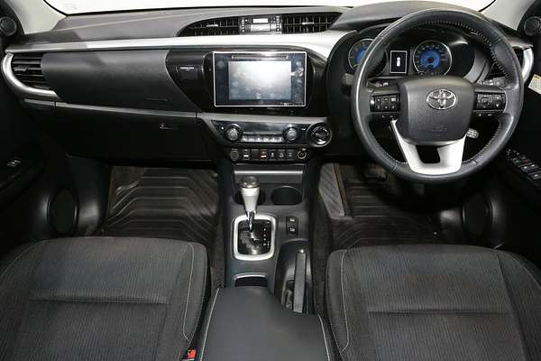 2020 Toyota Hilux SR5 GUN126R 4X4