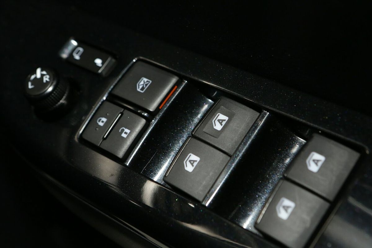 2020 Toyota Hilux SR5 GUN126R 4X4