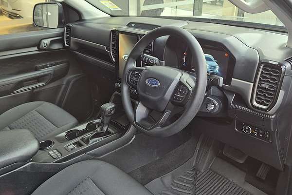 2024 Ford Everest Ambiente 2.0L