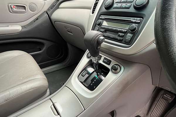 2004 Toyota Kluger CVX MCU28R