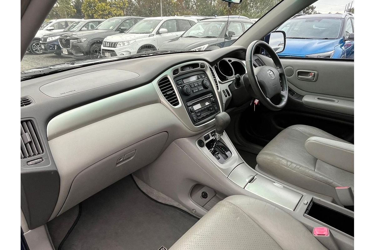 2004 Toyota Kluger CVX MCU28R