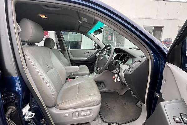 2004 Toyota Kluger CVX MCU28R