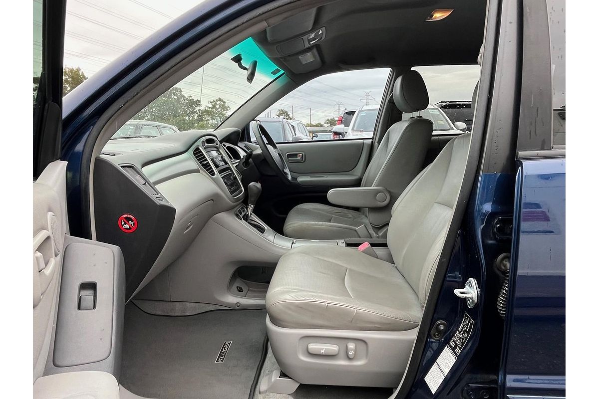 2004 Toyota Kluger CVX MCU28R