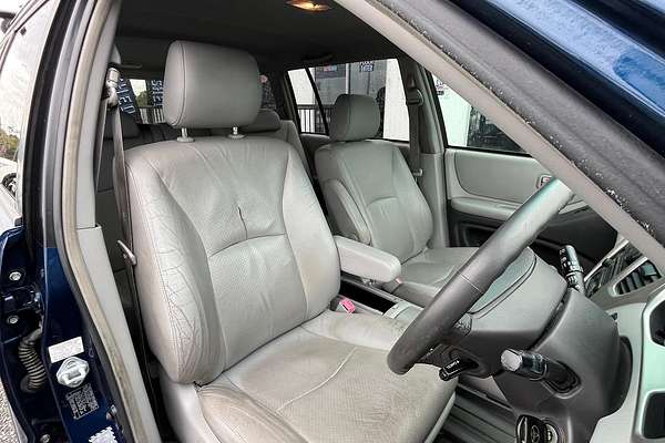 2004 Toyota Kluger CVX MCU28R