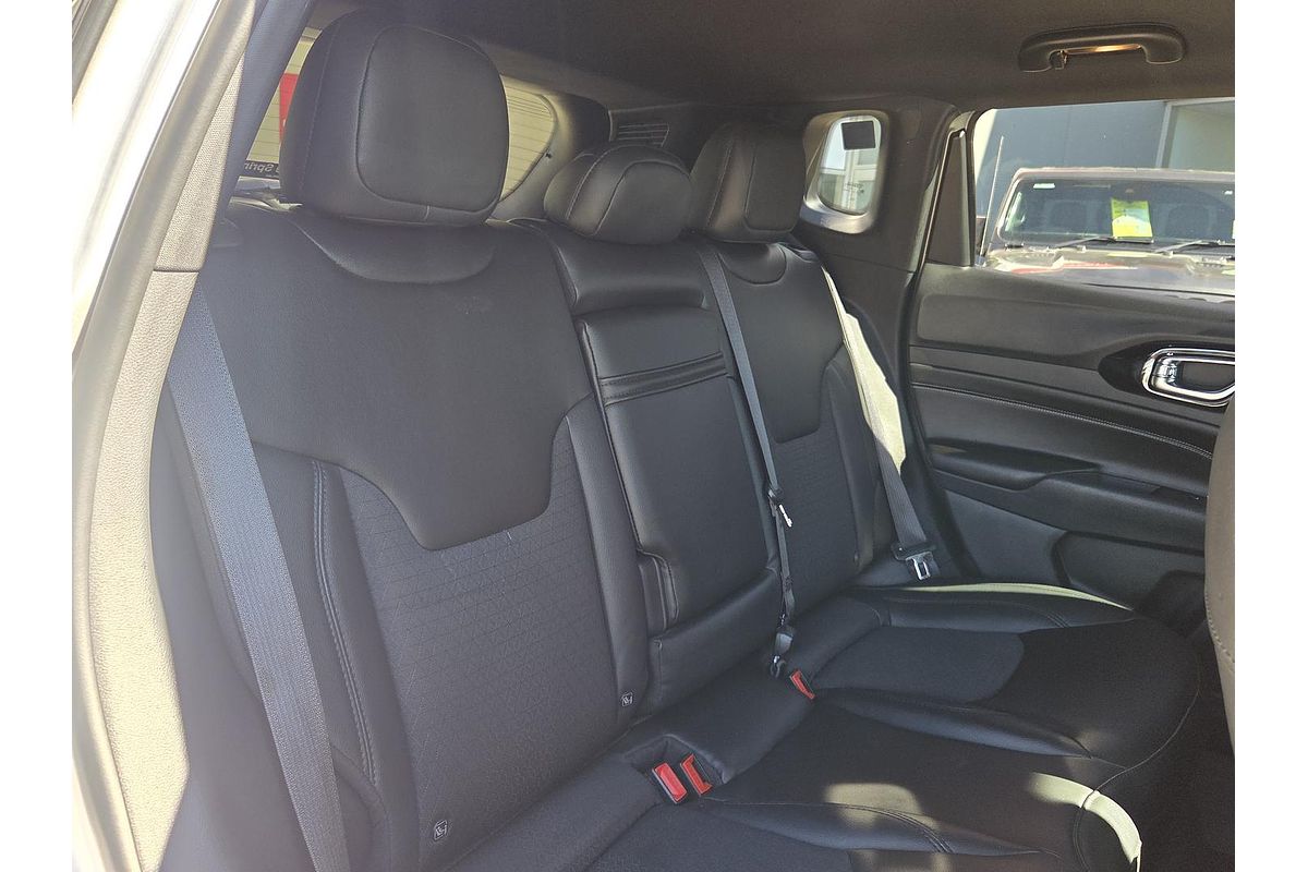 2022 Jeep Compass Night Eagle M6