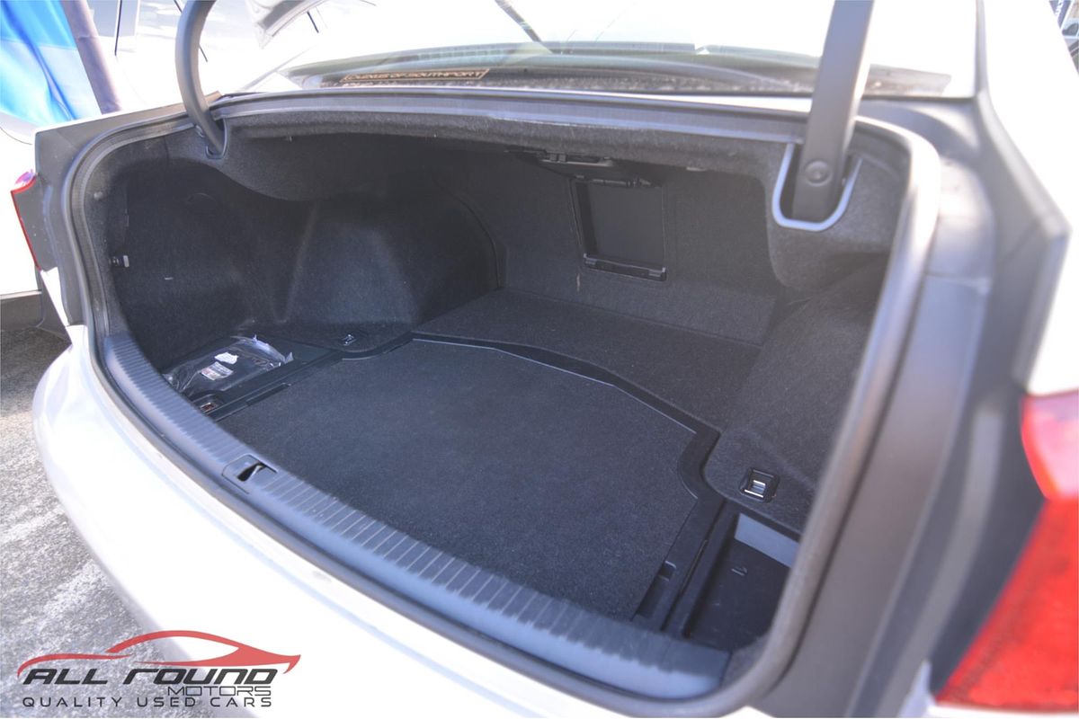 2011 Lexus IS PRESTIGE GSE20R MY11