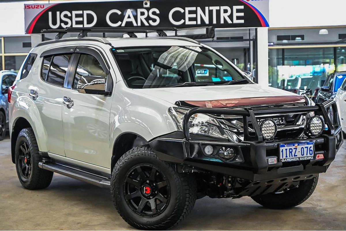 2017 Isuzu MU-X LS-T