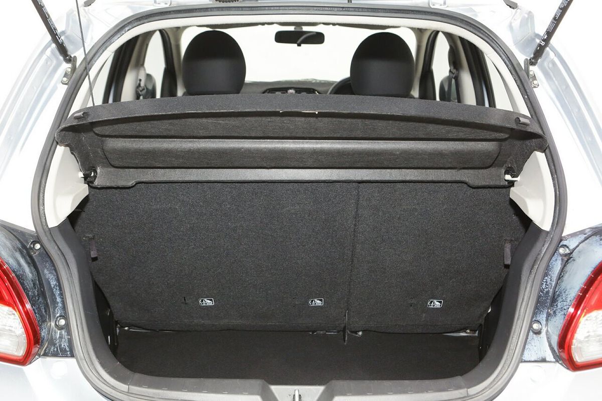 2013 Mitsubishi Mirage ES LA