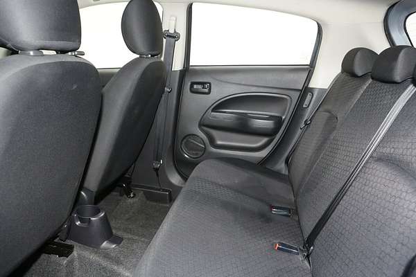 2013 Mitsubishi Mirage ES LA