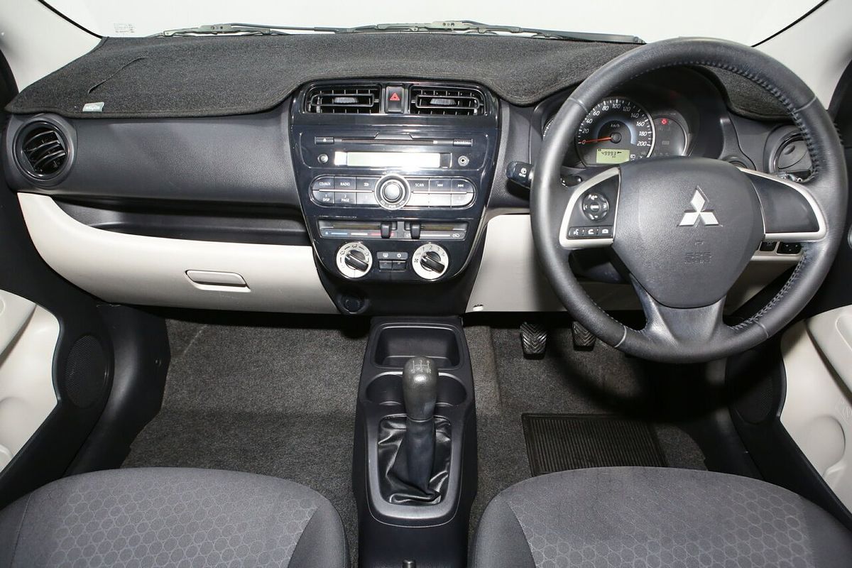 2013 Mitsubishi Mirage ES LA