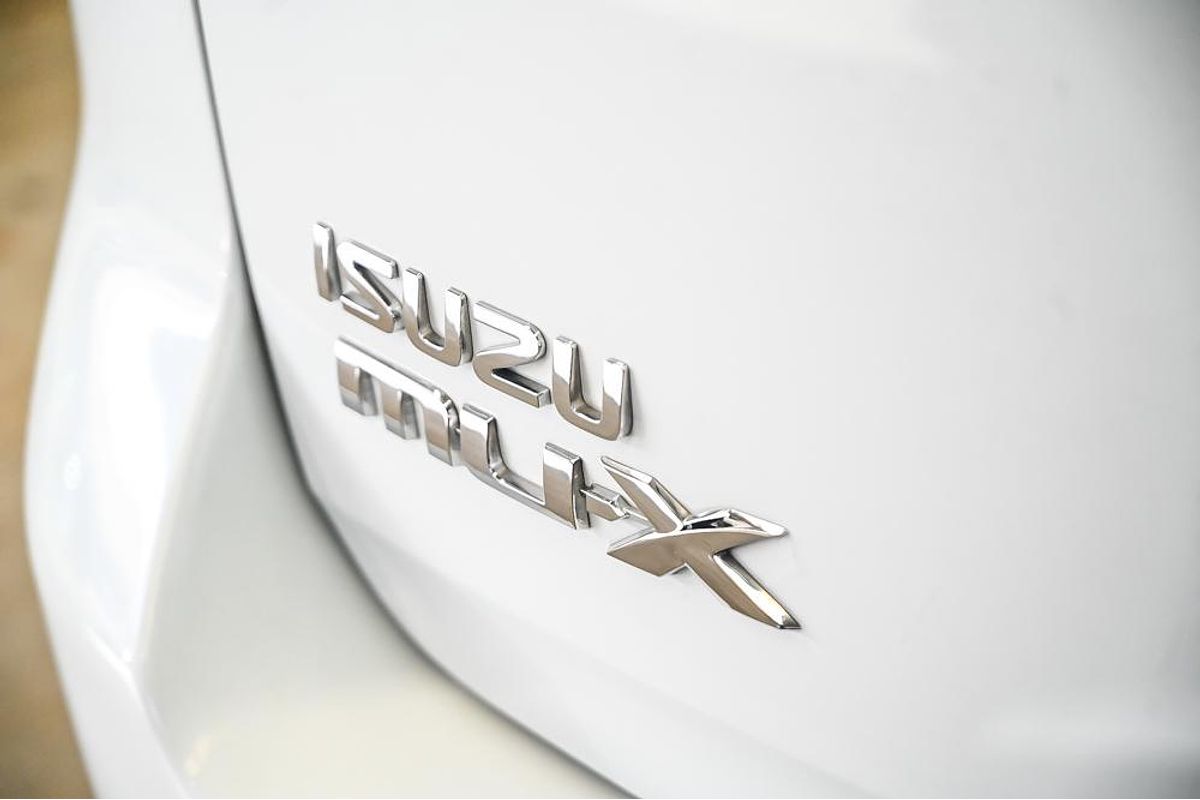 2017 Isuzu MU-X LS-T