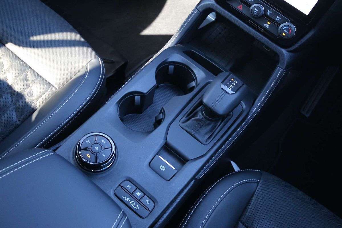 2025 Ford Everest Platinum  3.0L