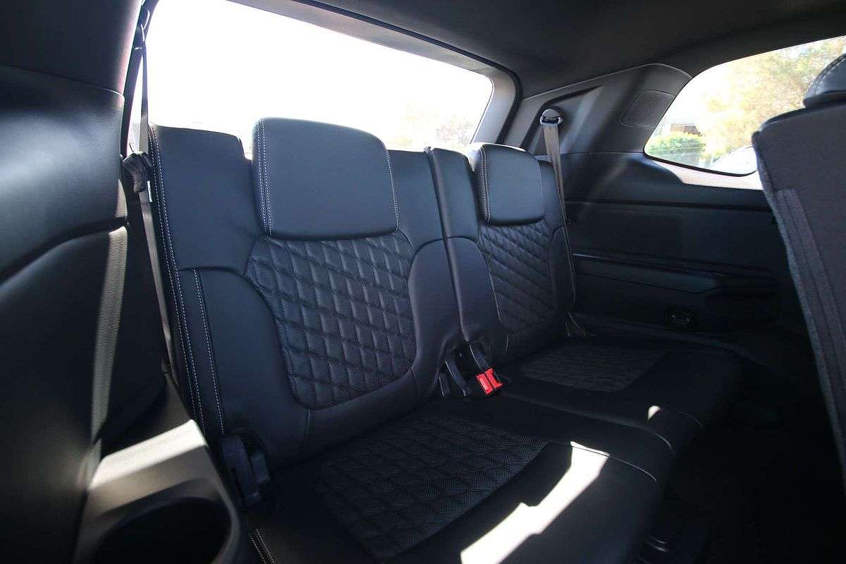 2025 Ford Everest Platinum  3.0L