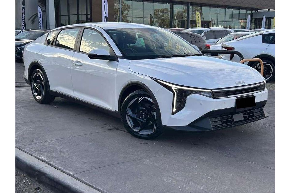 2025 Kia K4 Sport+ CL4m