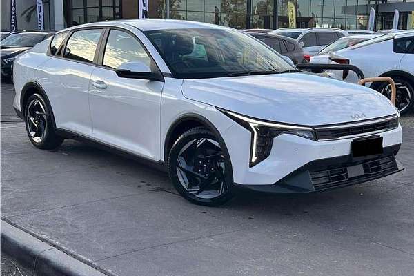 2025 Kia K4 Sport+ CL4m