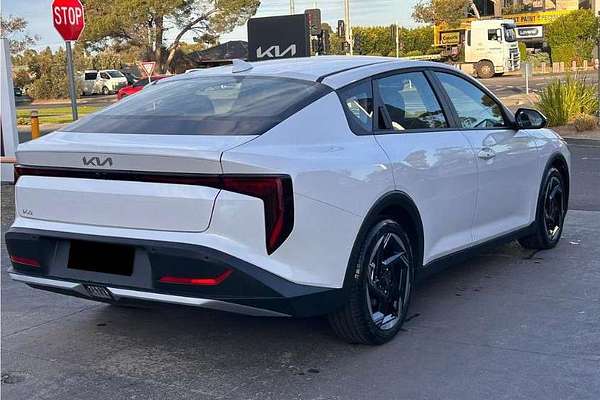2025 Kia K4 Sport+ CL4m