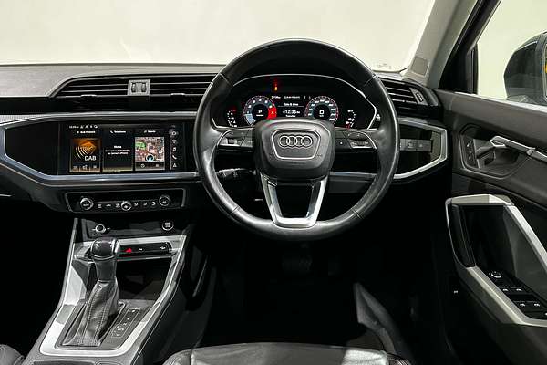 2022 Audi Q3 35 TFSI S line F3