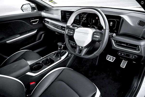 2024 Kia K4 GT-Line CL4m
