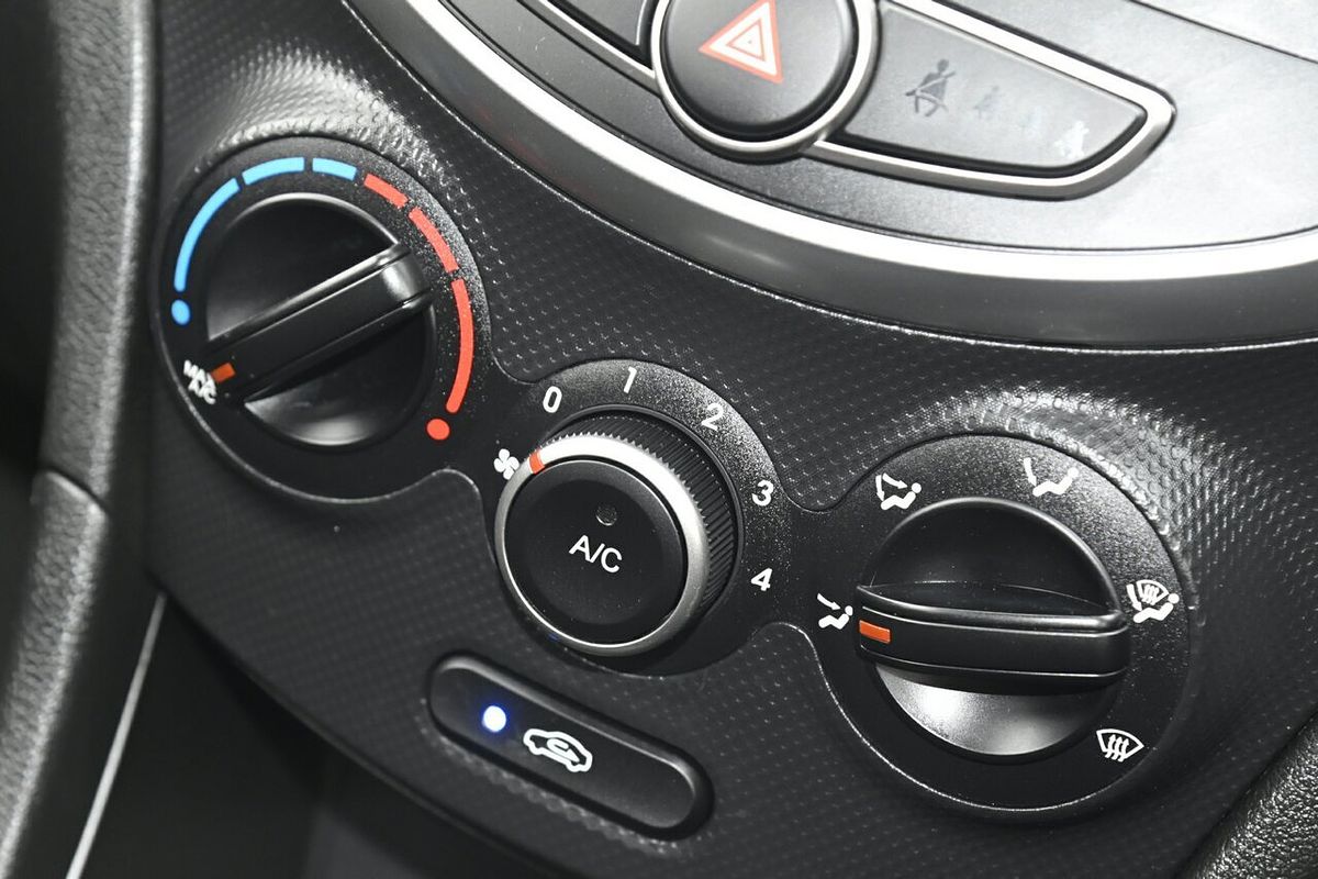 2018 Hyundai Accent Sport RB6