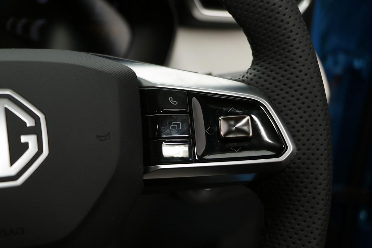 2025 MG ZS Essence Hybrid+ ZS32