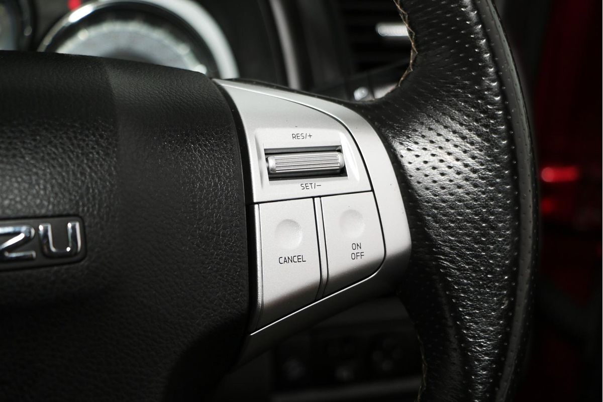 2019 Isuzu MU-X LS-T
