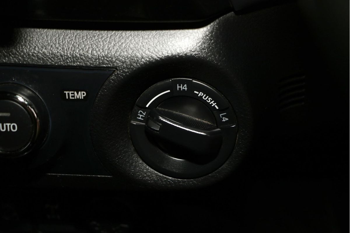 2018 Toyota Hilux Rugged X GUN126R 4X4