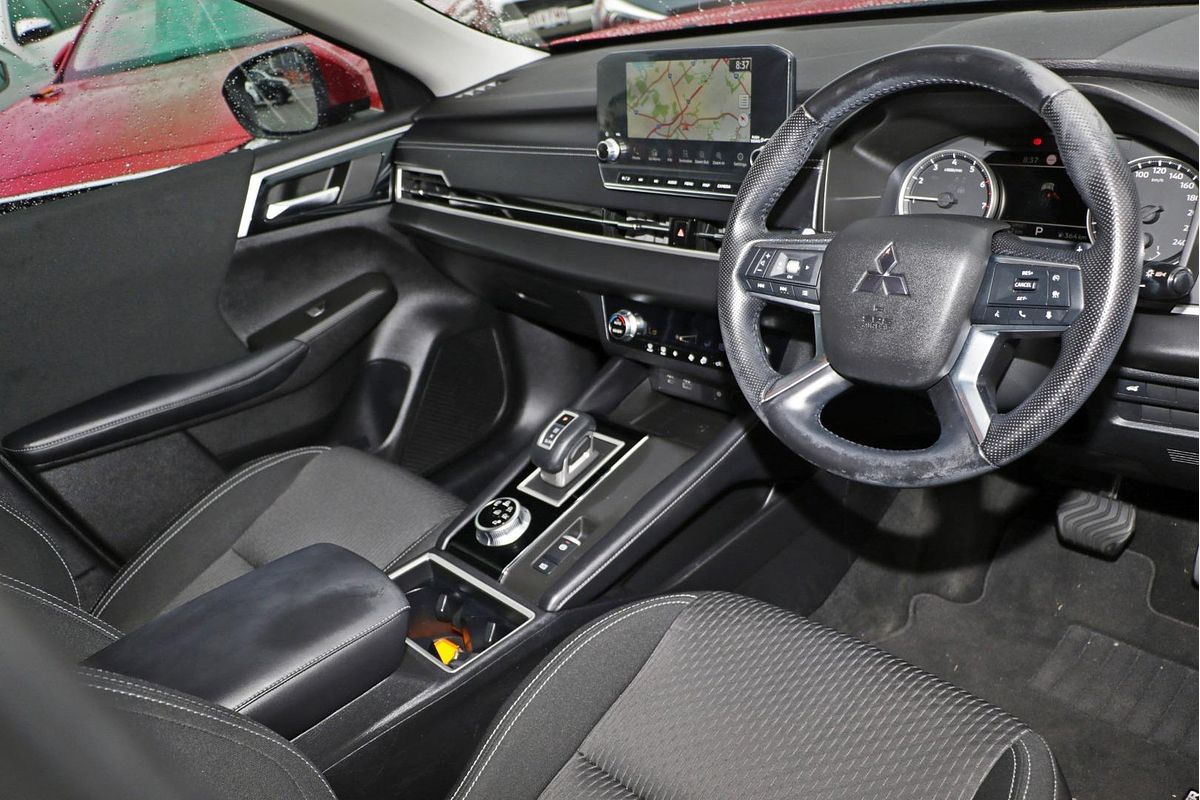 2021 Mitsubishi Outlander LS ZM