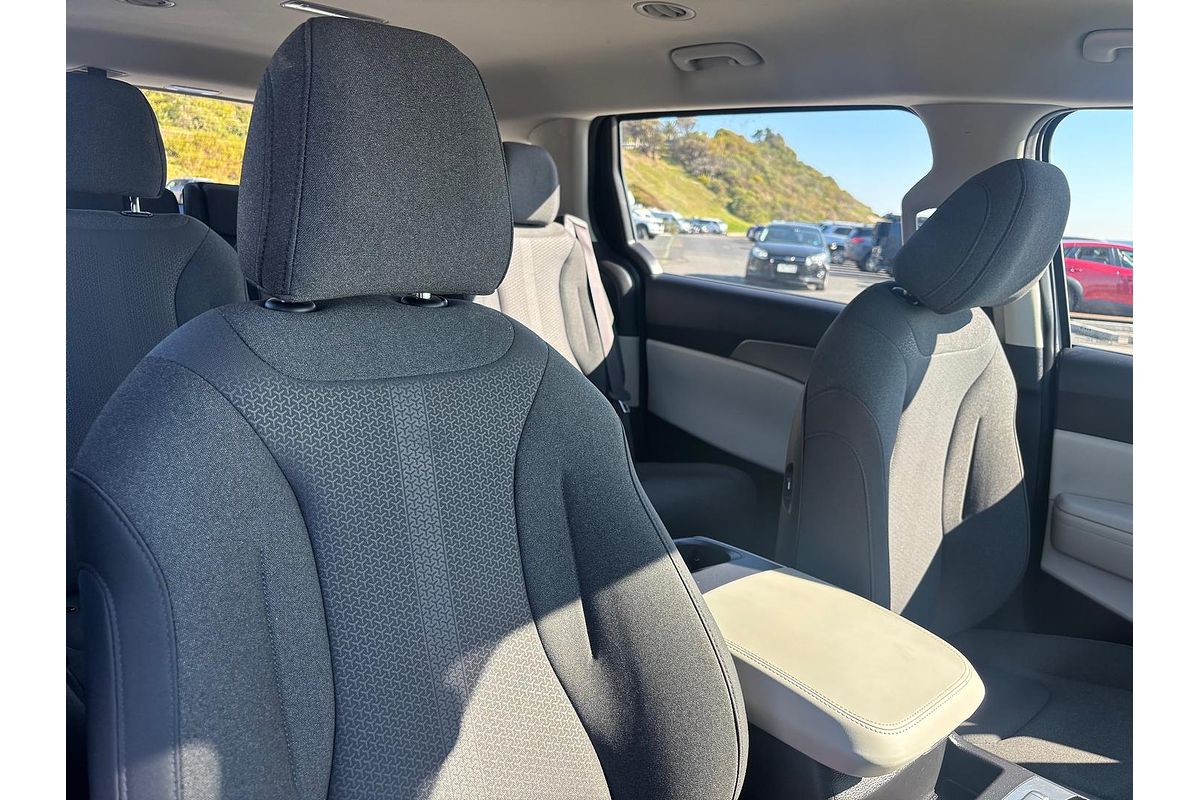 2024 Kia Carnival S KA4