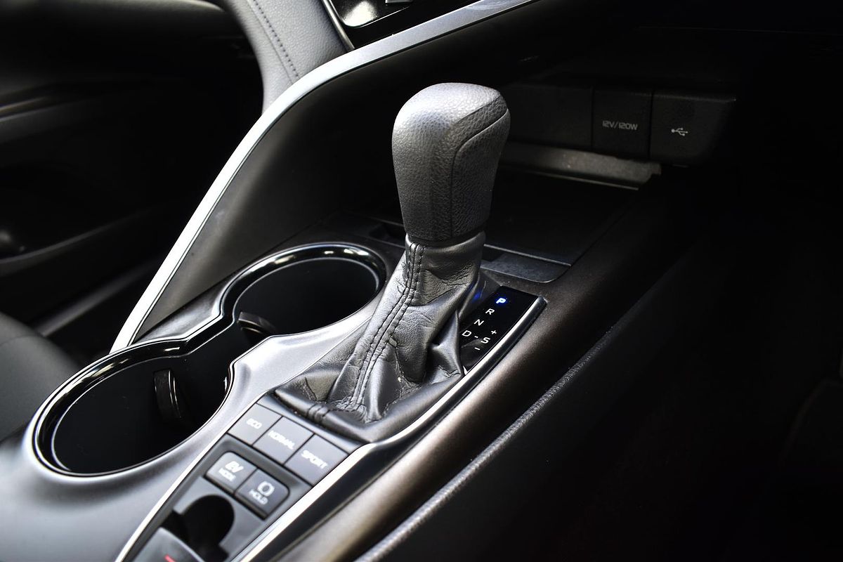 2024 Toyota Camry Ascent AXVH70R