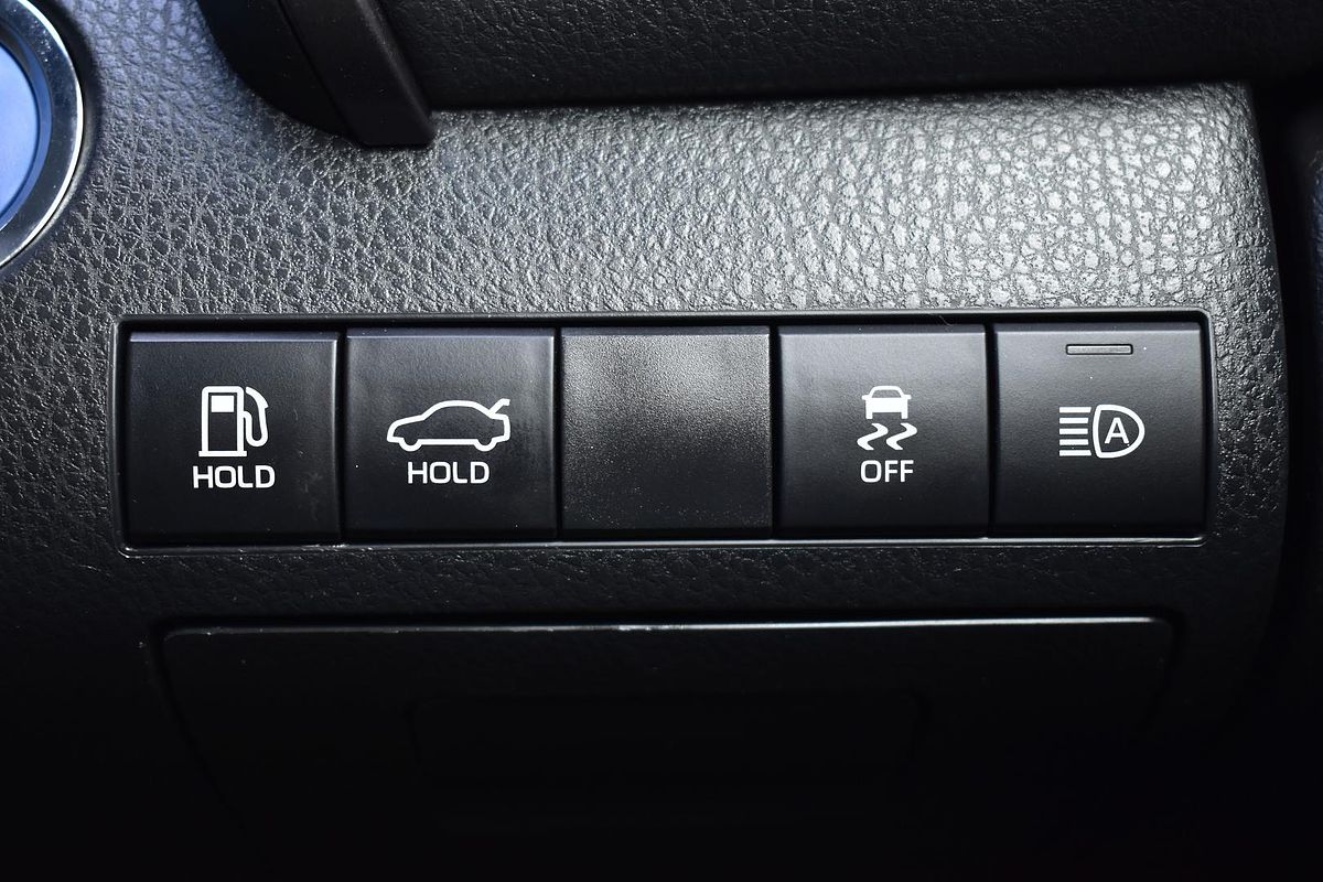 2024 Toyota Camry Ascent AXVH70R