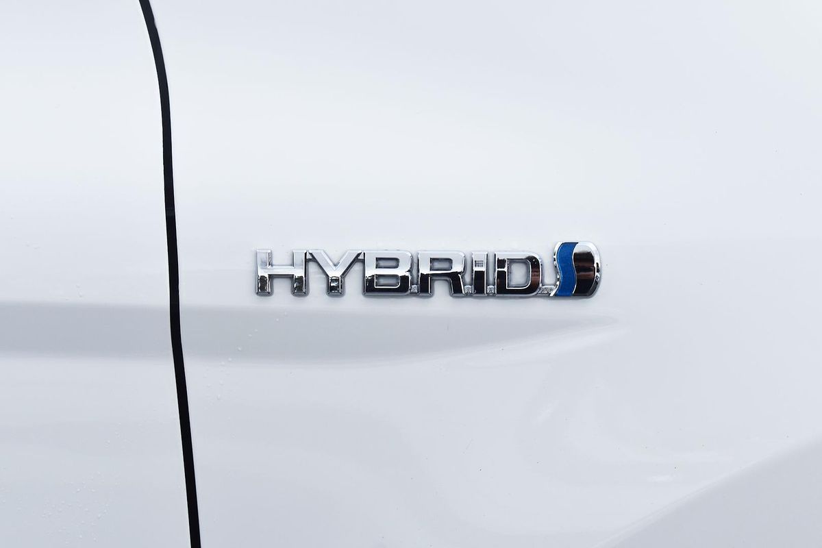 2024 Toyota Camry Ascent AXVH70R