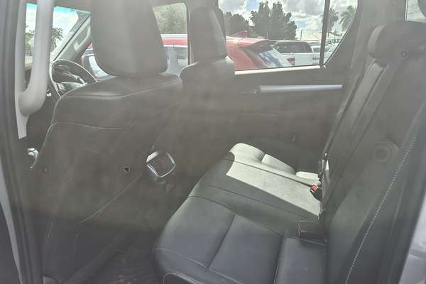2024 Toyota Hilux SR5 48V GUN126R 4X4