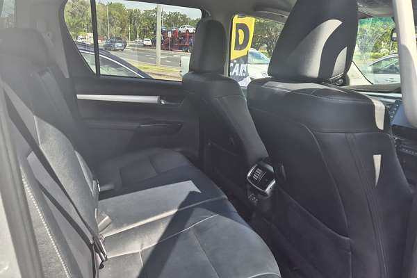 2024 Toyota Hilux SR5 48V GUN126R 4X4